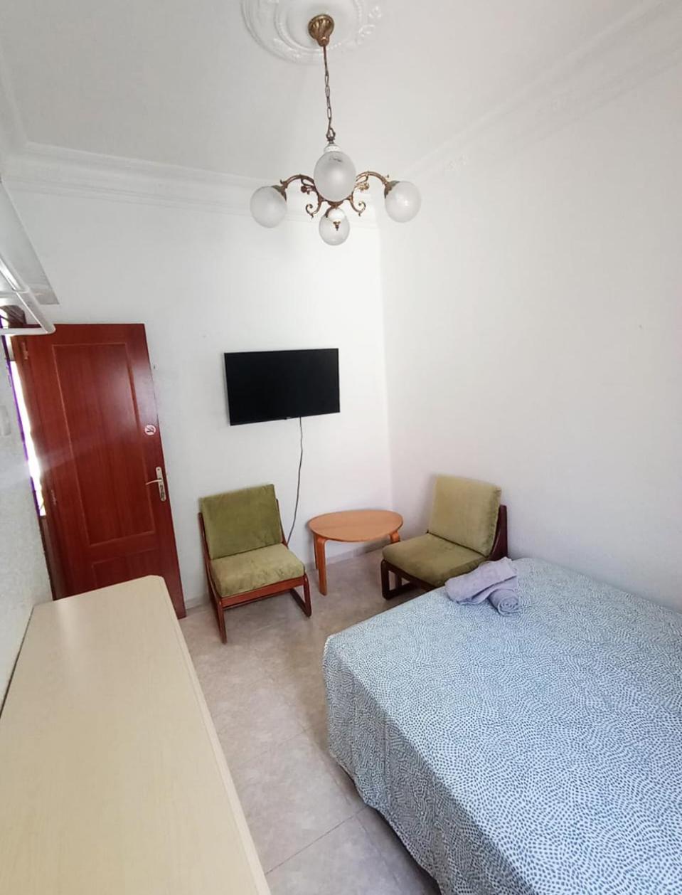 La Malvarrosa Beach Rooms In Shared Apartment Valência Exterior foto